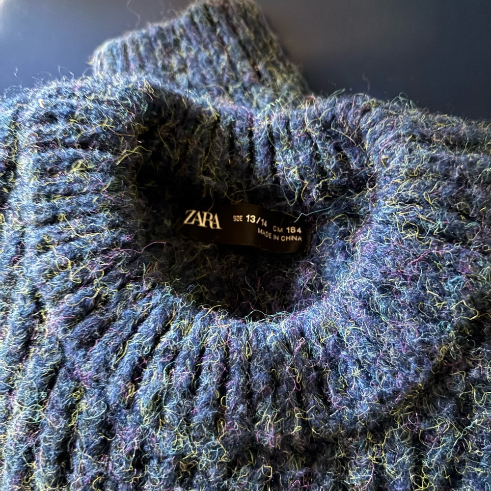 Zara sweater - Picture 2 of 2